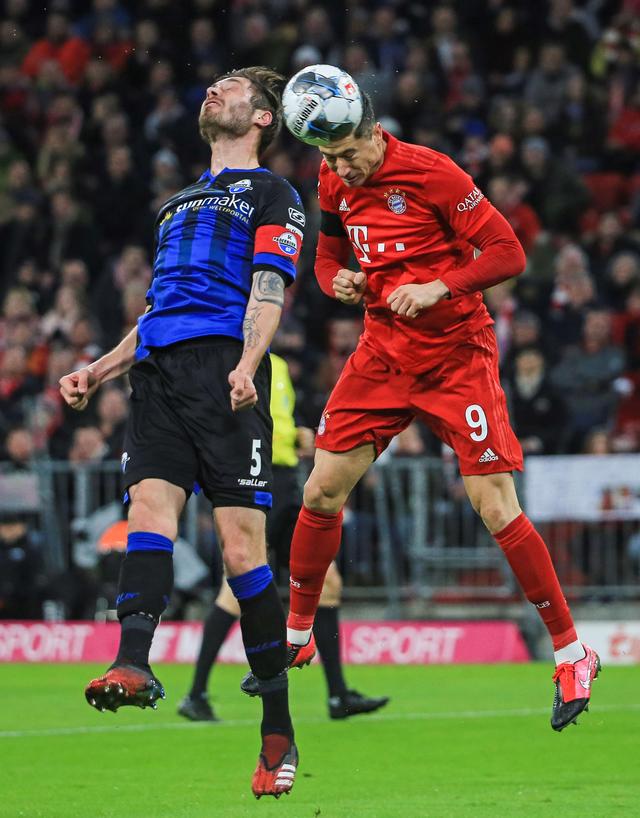 而法国队在 而法国队在